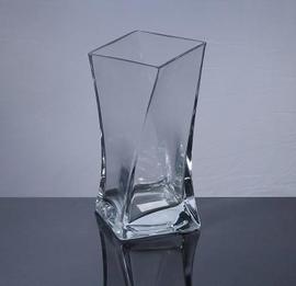 Square Twisted Vase 3.75